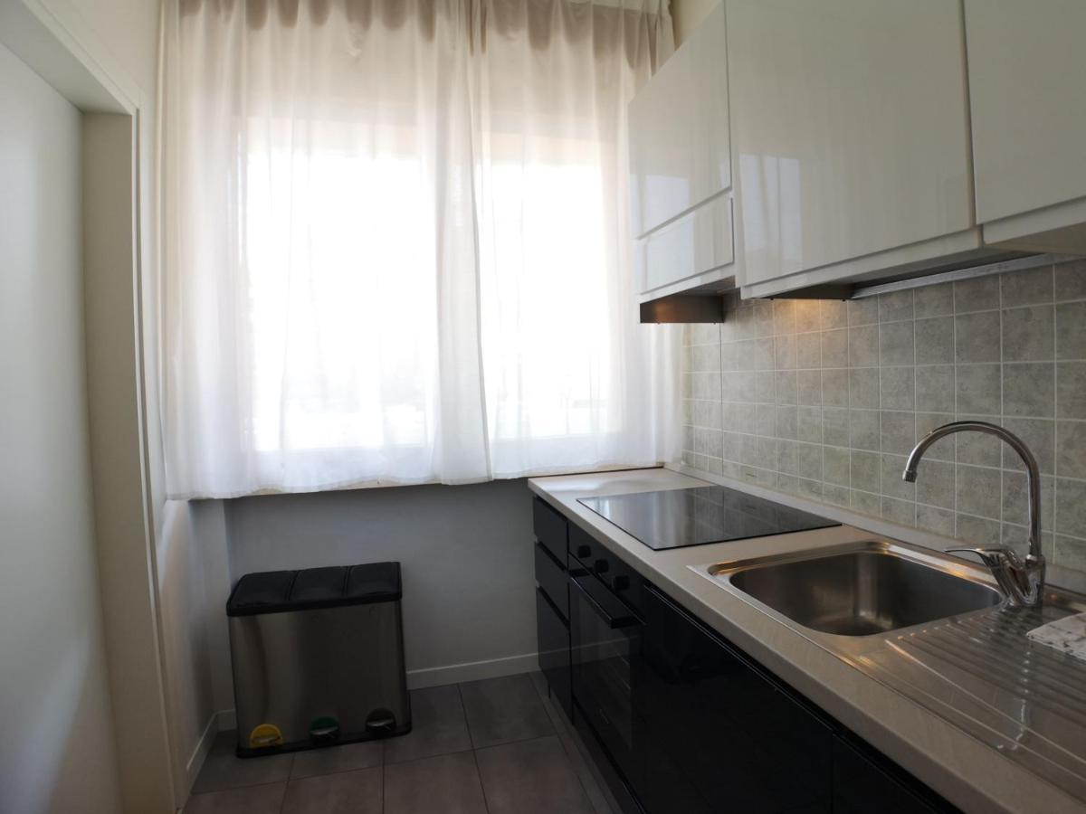 Convenient Family Apt With Private Parking Mestre Exterior photo