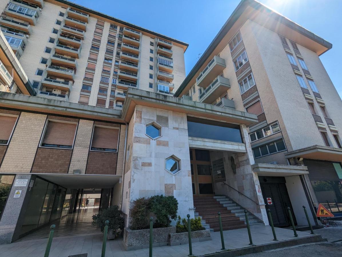 Convenient Family Apt With Private Parking Mestre Exterior photo