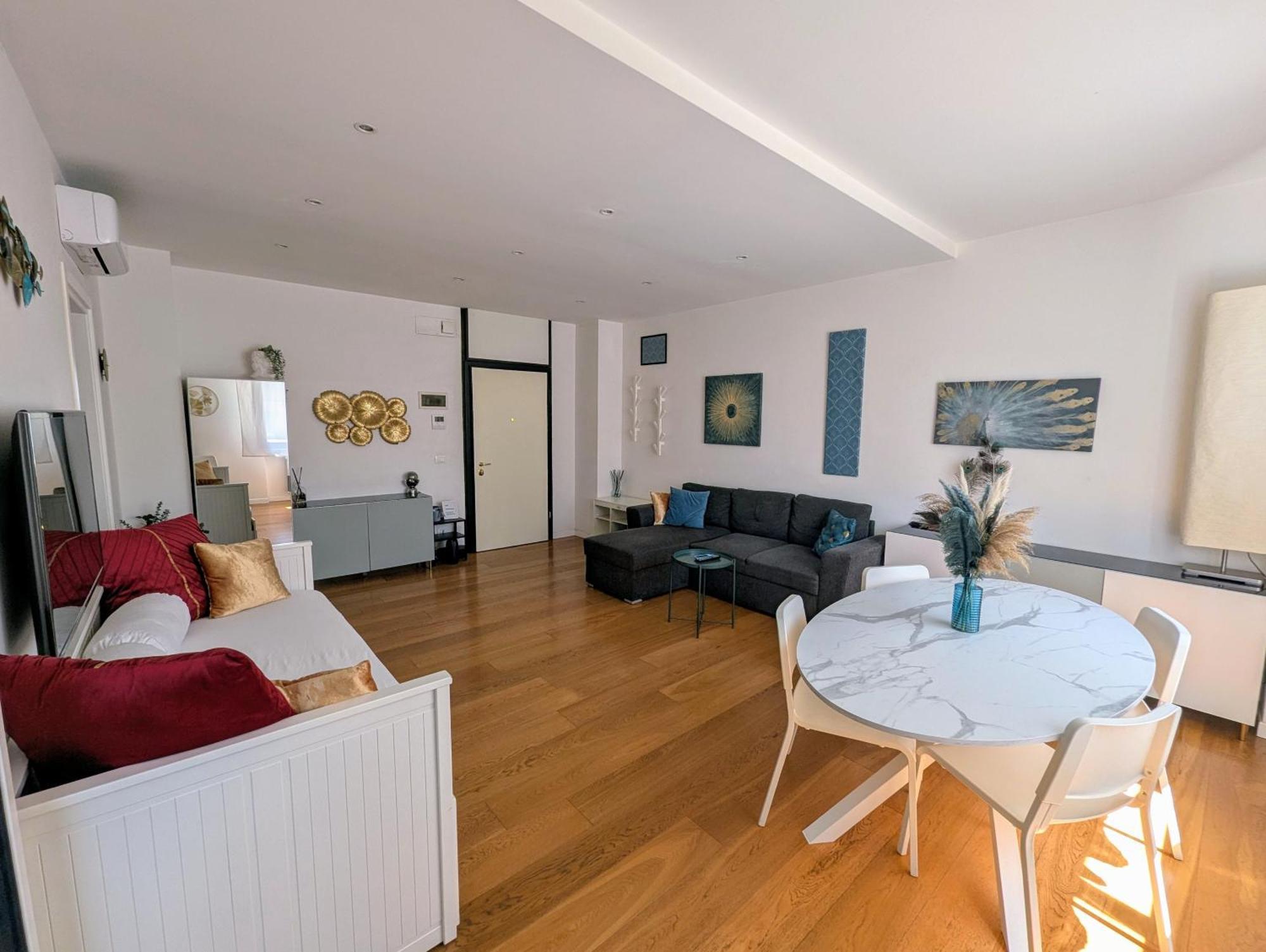 Convenient Family Apt With Private Parking Mestre Exterior photo